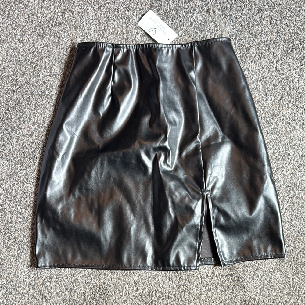 NWT Windsor Black Pencil Skirt with Slit